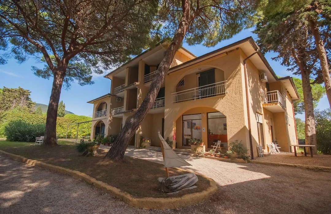 Residence Golfo Della Lacona-1