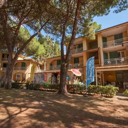 Residence Golfo Della Lacona-3